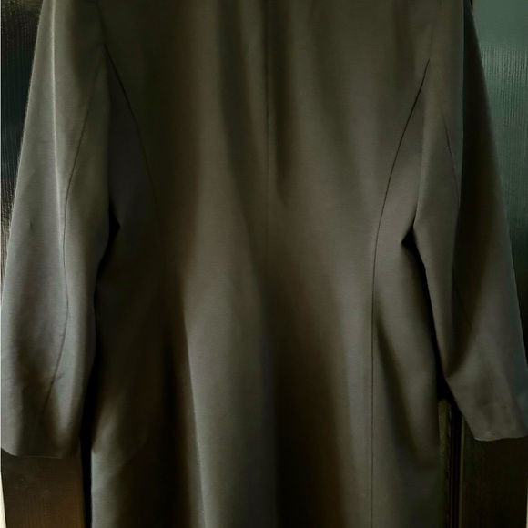 Anne Klein long blazer, light dress coat. Black. Needs a steam. - Picture 3 of 6